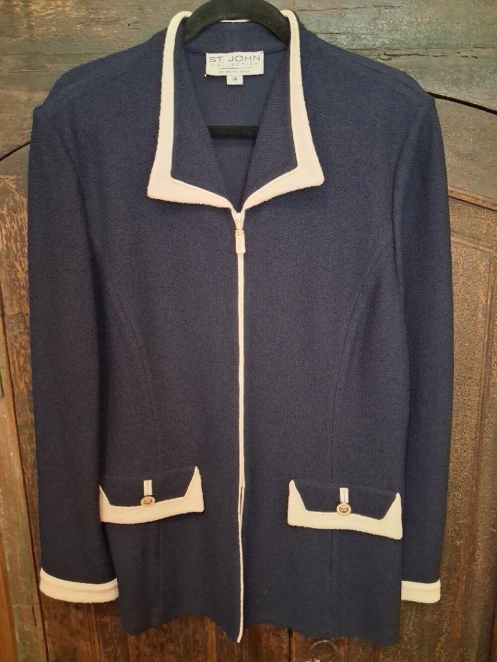 St John Collection Jacket Navy w/White trim and logo buttons & pull in size 14.